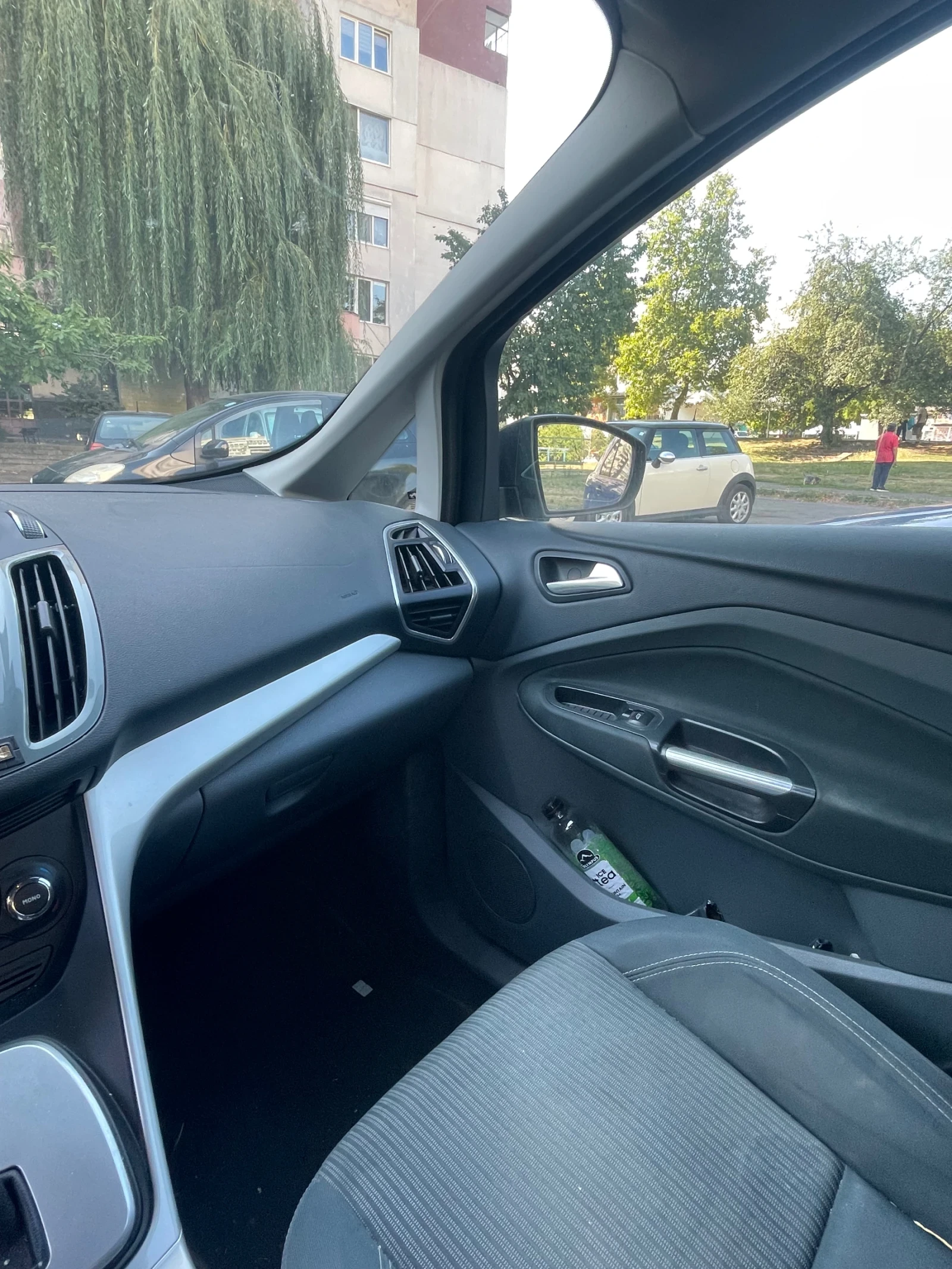 Ford Grand C-Max, снимка 7 - Автомобили и джипове - 55998937