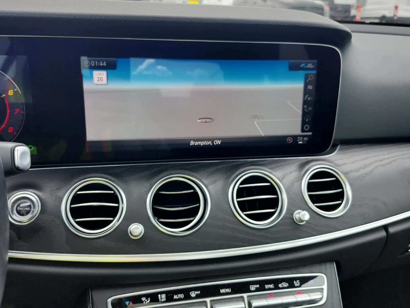 Mercedes-Benz E 300 AMG PKG, 360 CAM, MOON ROOF, BURMESTER, снимка 11 - Автомобили и джипове - 56076132
