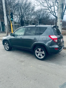Toyota Rav4 Регистриран, ЕВРО 5, Вс платено 2.2D, Автоматик, снимка 2