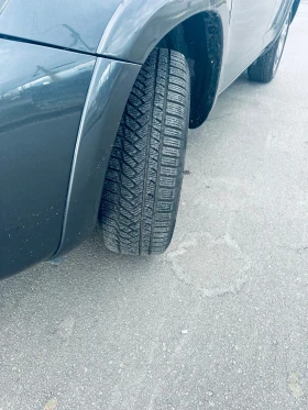 Toyota Rav4 Регистриран, ЕВРО 5, Вс платено 2.2D, Автоматик, снимка 14