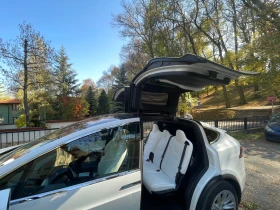 Tesla Model X 75 D, снимка 12