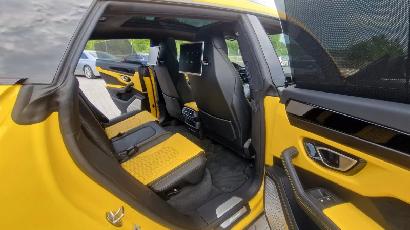 Lamborghini Urus БАРТЕР ЛИЗИГ, снимка 12 - Автомобили и джипове - 45942959