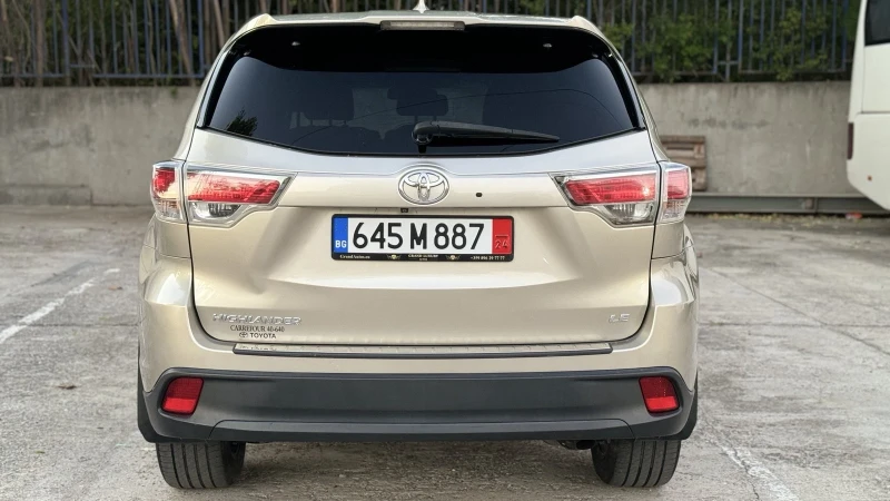 Toyota Highlander LE FWD, снимка 5 - Автомобили и джипове - 47423284