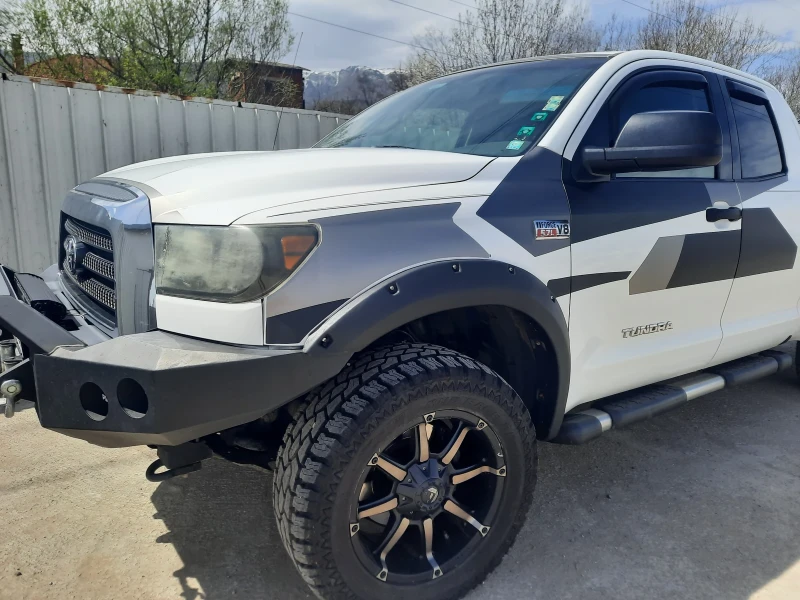 Toyota Tundra 5.7 V8 TRD OFF ROAD GAZ, снимка 11 - Автомобили и джипове - 48573082