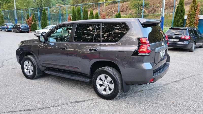 Toyota Land cruiser 2.8D4d NAVIG/AVTOMAT/FACELIFT/KEYLESS, снимка 4 - Автомобили и джипове - 51755649