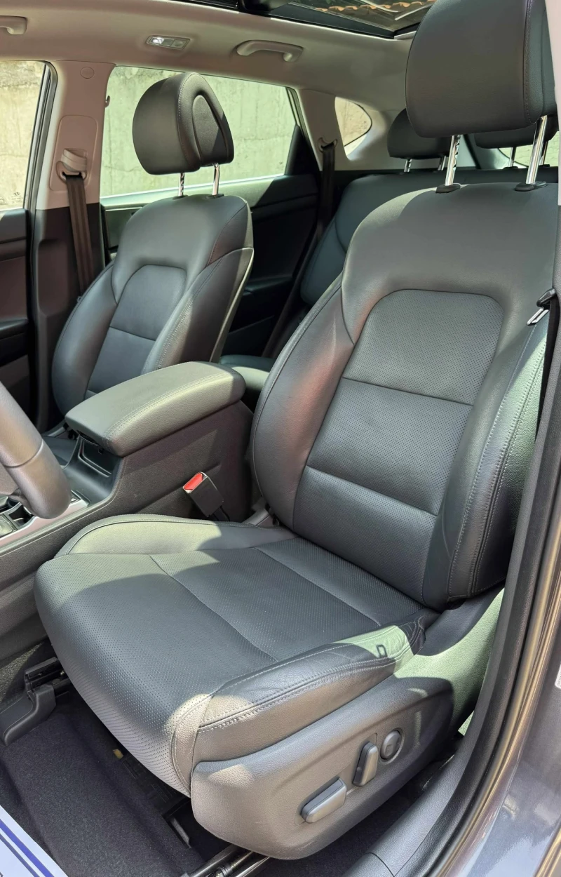 Hyundai Tucson 2.0. CRD// 4WD// PREMIUM, снимка 9 - Автомобили и джипове - 52287212