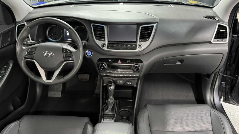 Hyundai Tucson 2.0. CRD// 4WD// PREMIUM, снимка 5 - Автомобили и джипове - 52287212