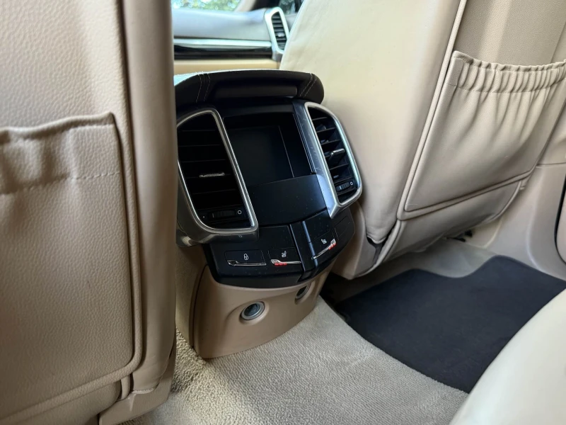 Porsche Cayenne 4.2TDI/RSE/Club Sport/PDLS/PCM/Sport Design/Камера, снимка 11 - Автомобили и джипове - 52031423