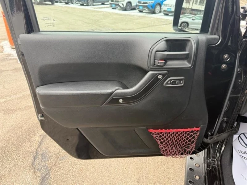 Jeep Wrangler JK RUBICON 2DR* AWD* CARFAX* АВТО КРЕДИТ* , снимка 13 - Автомобили и джипове - 53249533