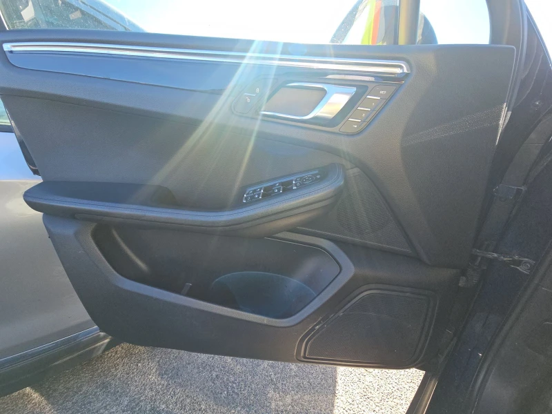 Porsche Macan S* PDK* ПОДГРЕВ* КАМЕРА* КЕЙЛЕС* LANE* ASSIST, снимка 10 - Автомобили и джипове - 53463587