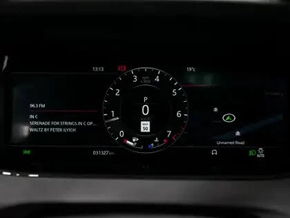 Land Rover Range Rover Evoque P300 R-Dynamic SE, снимка 9 - Автомобили и джипове - 55377243