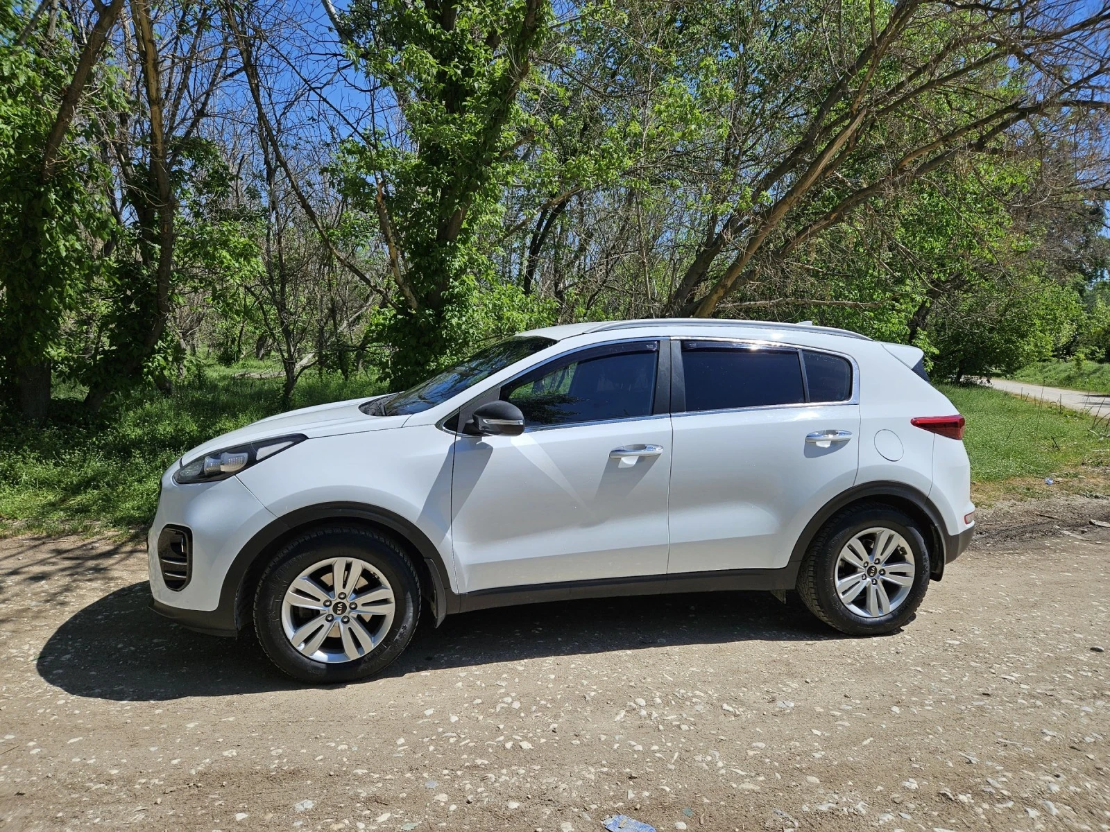 Kia Sportage 1.7 CRDI, Line assist, снимка 1