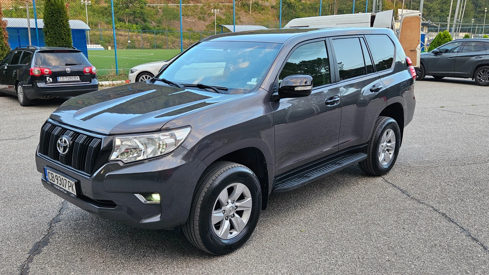 Toyota Land cruiser 2.8D4d NAVIG/AVTOMAT/FACELIFT/KEYLESS - изображение 2