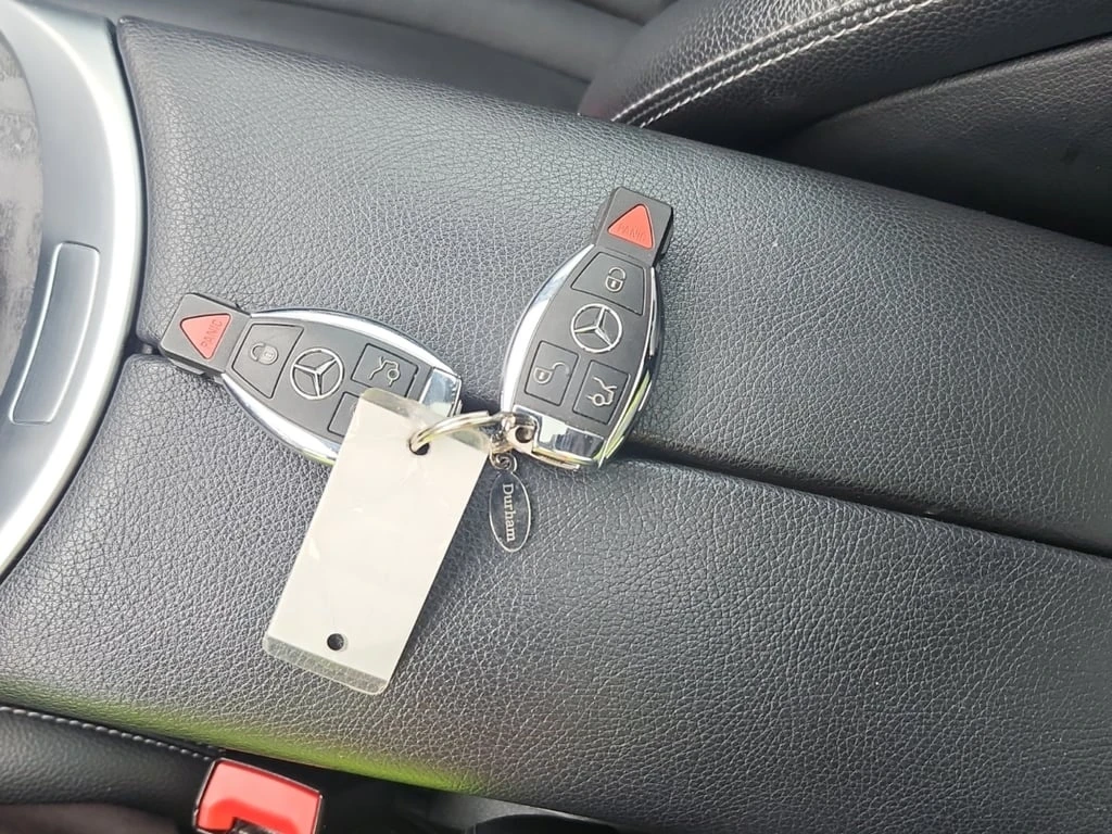 Mercedes-Benz GLC 300 PANO| HEATED SEATS| MEMORI - изображение 8