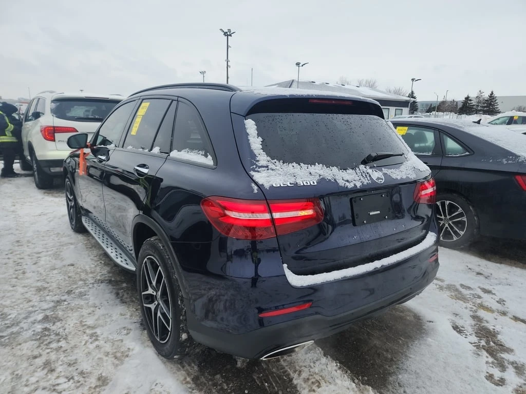 Mercedes-Benz GLC 300 PANO| HEATED SEATS| MEMORI - изображение 4