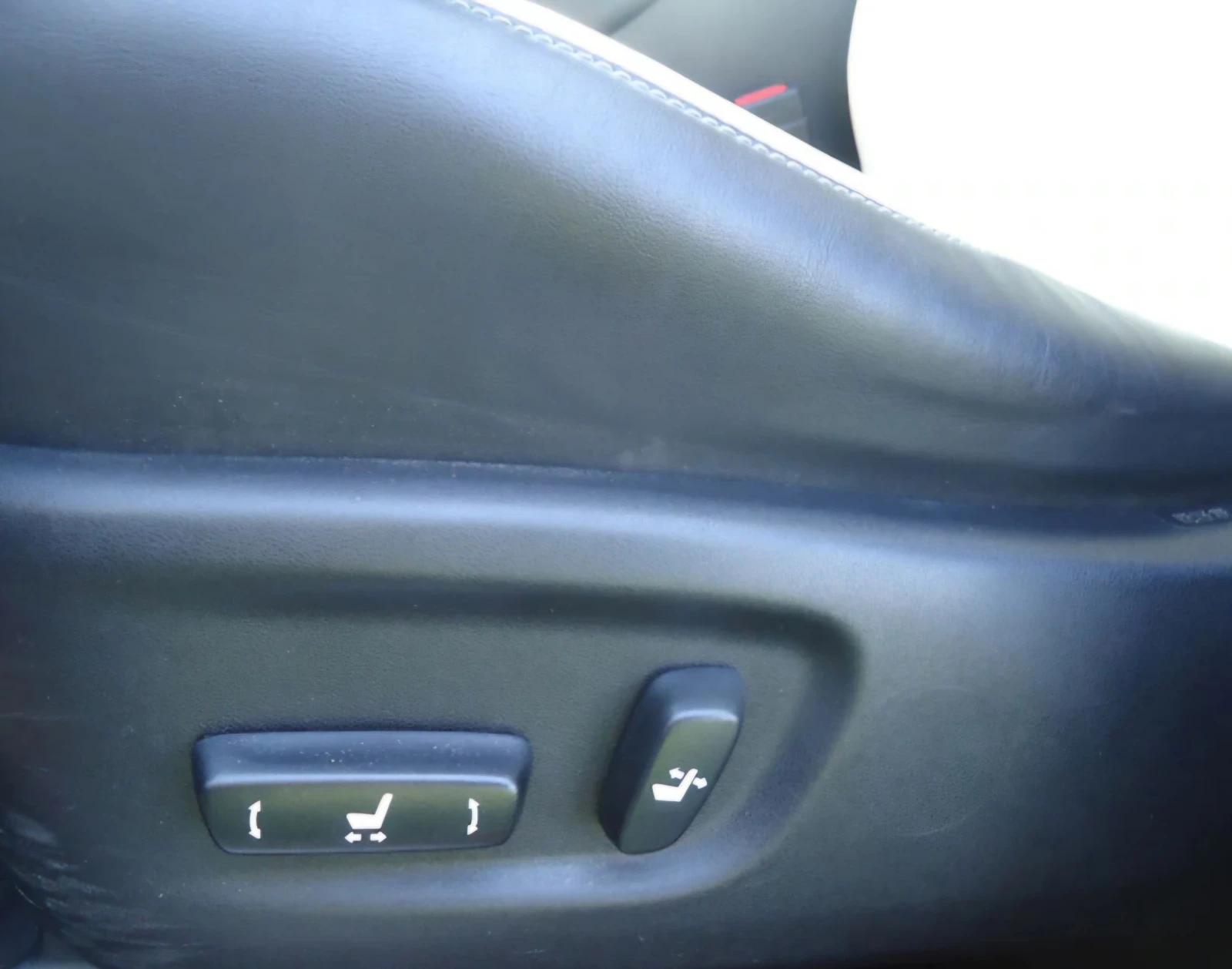 Lexus NX 300h Luxury Line 4х4 Distronic , снимка 11 - Автомобили и джипове - 53913160