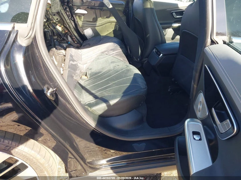 Mercedes-Benz EQE 350, снимка 8 - Автомобили и джипове - 54094722