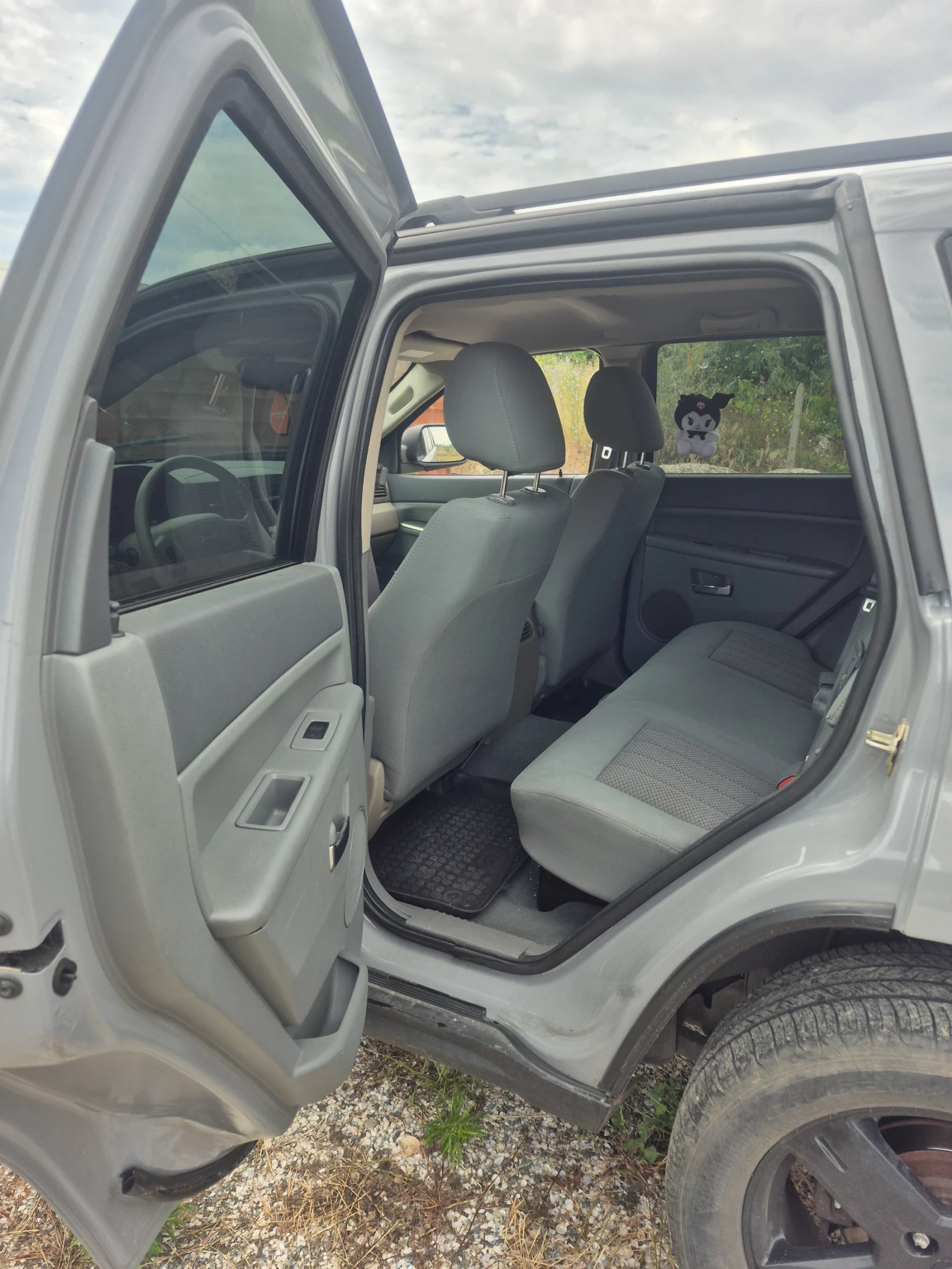 Jeep Grand cherokee 3.7, снимка 11 - Автомобили и джипове - 55219523
