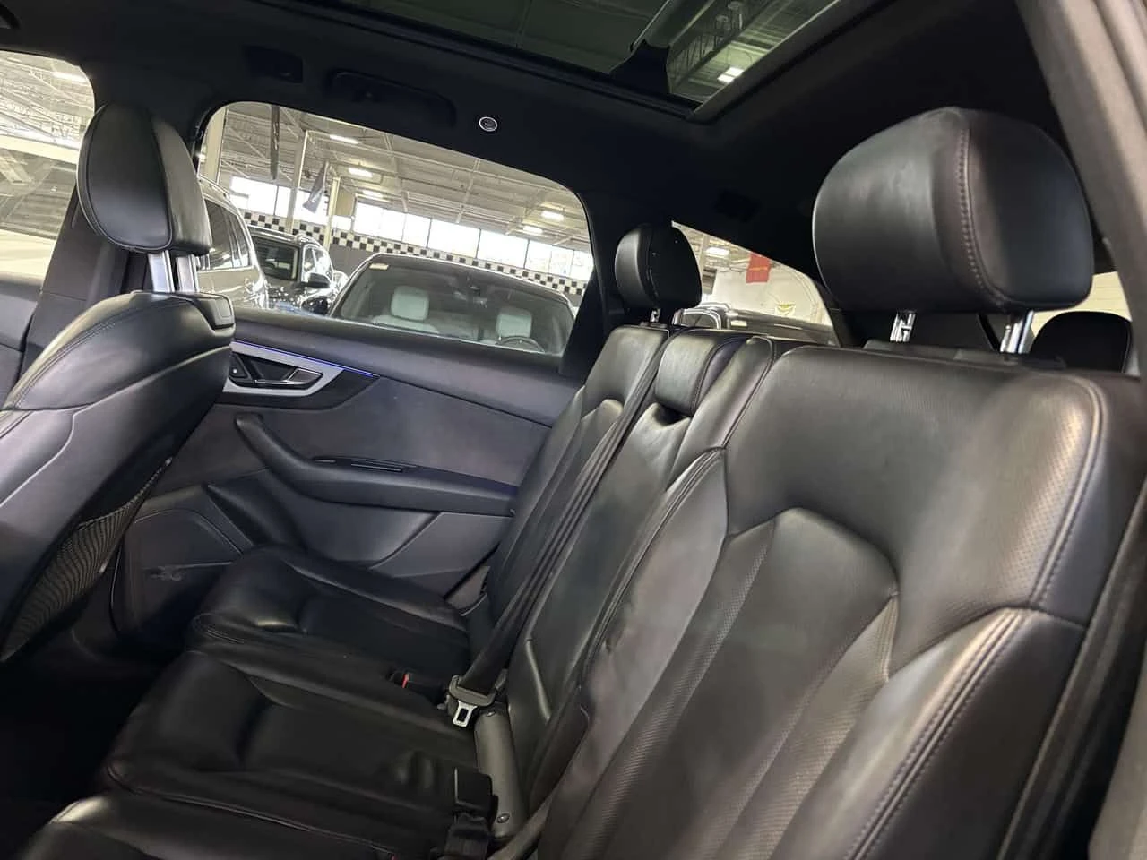 Audi Q7 * Technik| QUATTRO| S LINE| TIPTRONIC| 7PASS| CLUS, снимка 11 - Автомобили и джипове - 55347147