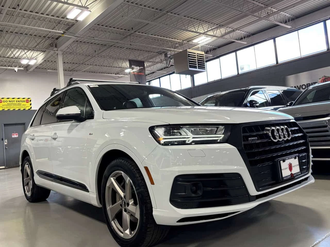 Audi Q7 * Technik| QUATTRO| S LINE| TIPTRONIC| 7PASS| CLUS, снимка 2 - Автомобили и джипове - 55347147