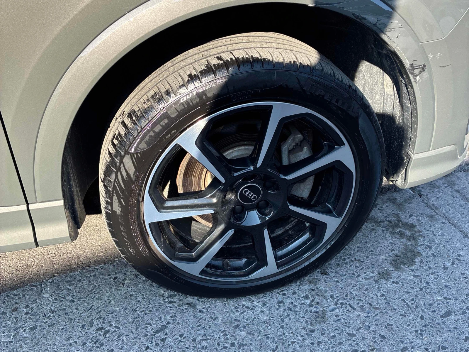 Audi Q3  Progressiv / DISTRONIC / CARFAX / АВТОКРЕДИТ , снимка 7 - Автомобили и джипове - 55842187