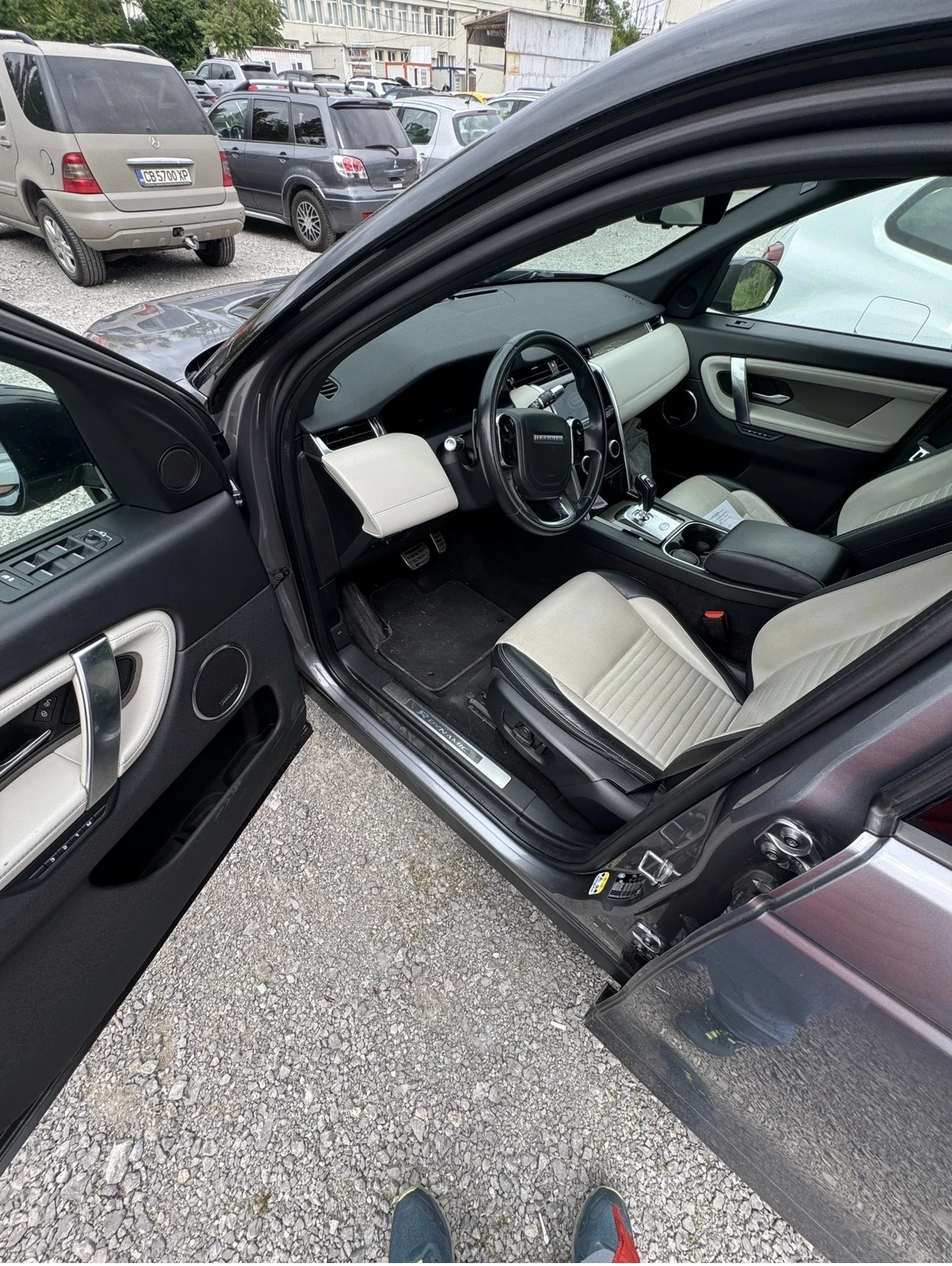 Land Rover Discovery Sport 2.0 turbo benzin, снимка 4 - Автомобили и джипове - 56078611
