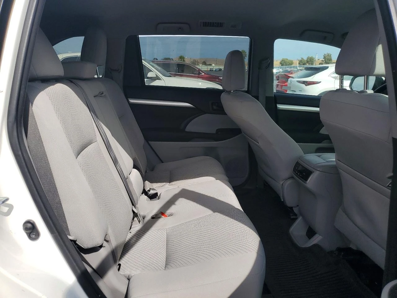 Toyota Highlander 3.5l Hybrid Le, снимка 11 - Автомобили и джипове - 56145287
