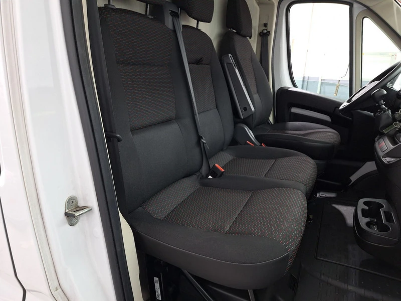 Citroen Jumper 2.2 BlueHDI 140 коня 35 L4H2 - изображение 9