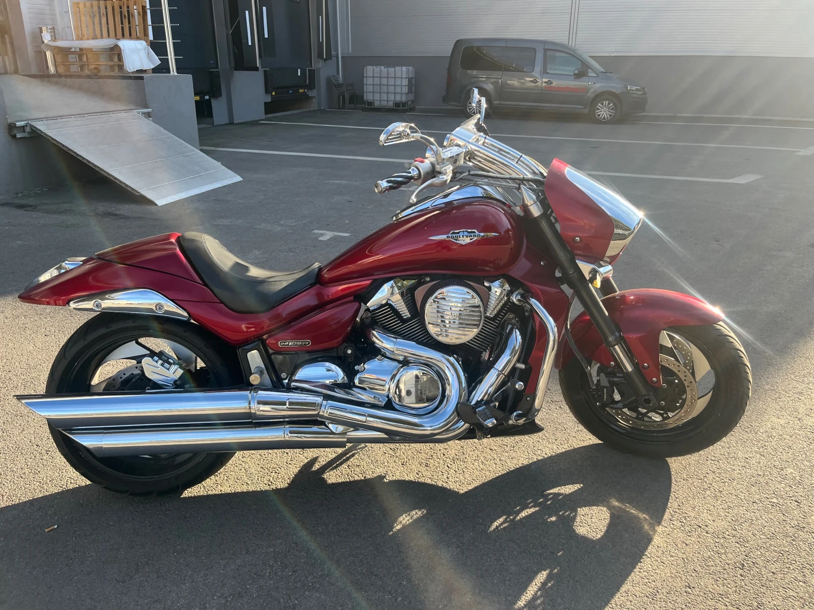 Suzuki Boulevard M109R Бартер за кола  - изображение 9
