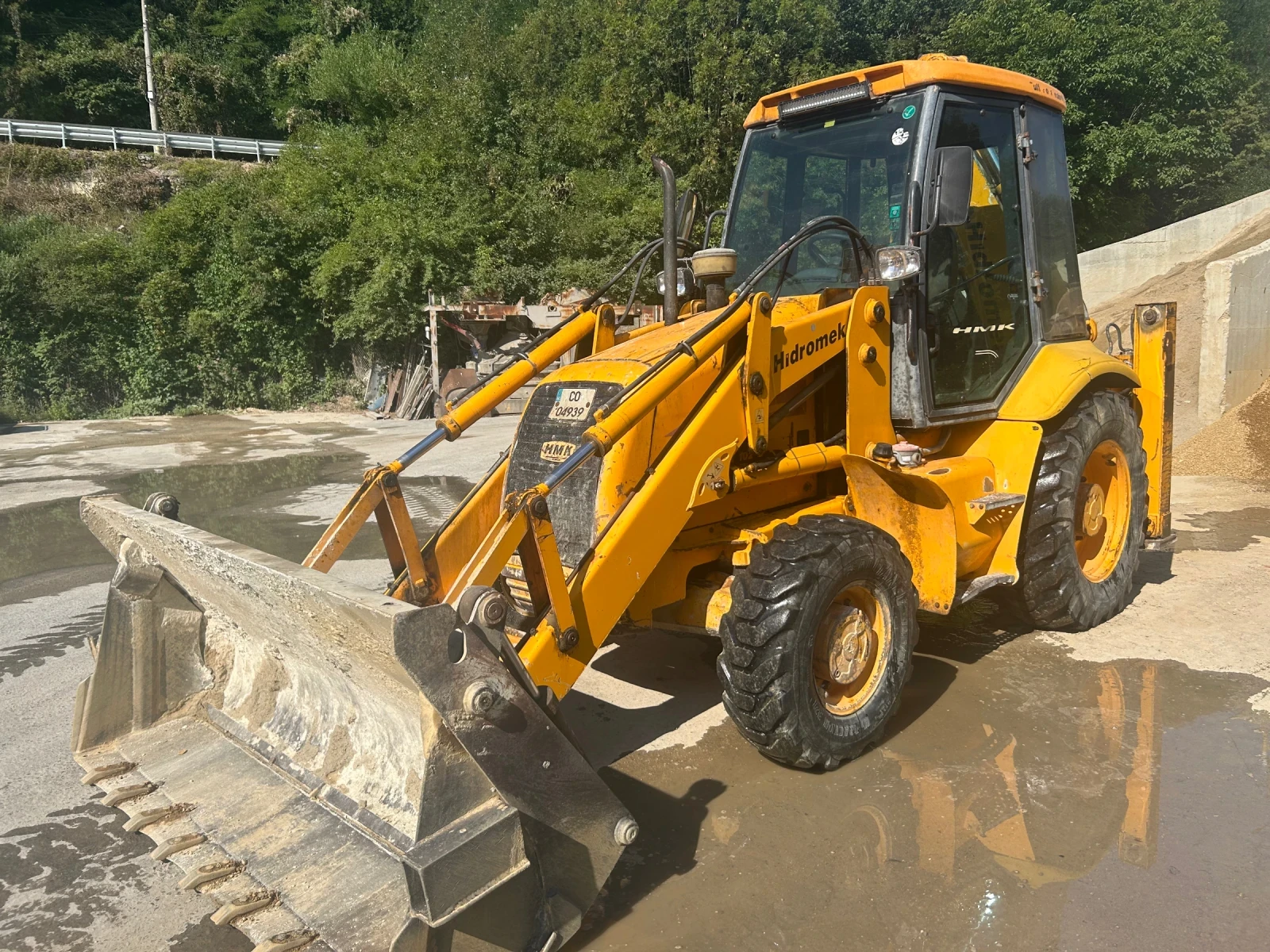 Багер Hidromek 102 B, снимка 2 - Индустриална техника - 55570669