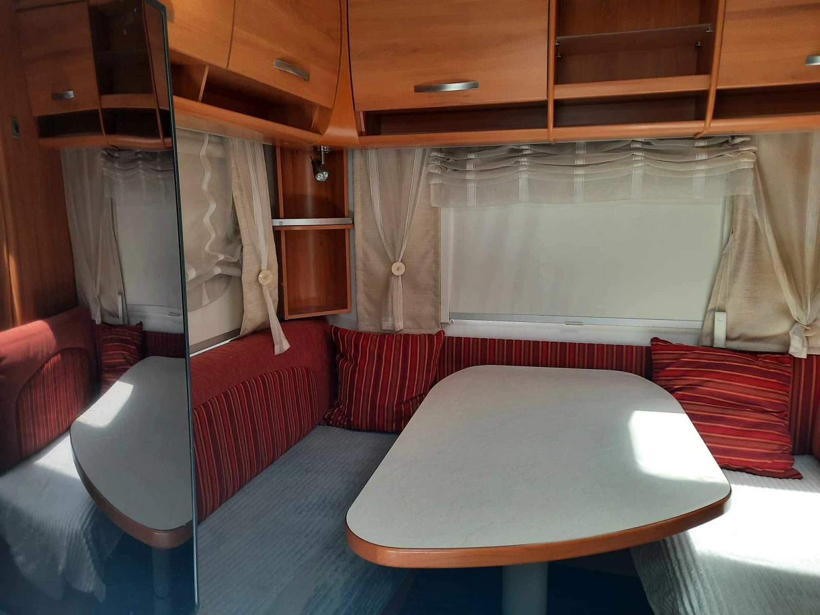 Каравана HYMER / ERIBA Nova 435 - изображение 5