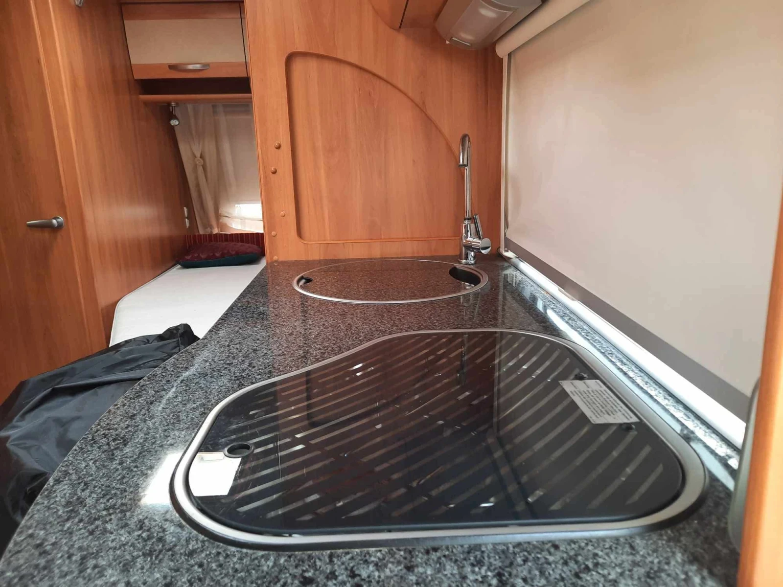 Каравана HYMER / ERIBA Nova 435 - изображение 6