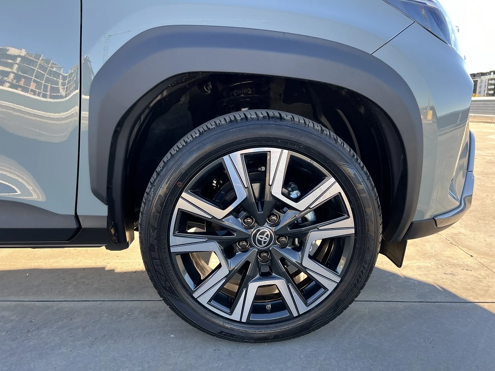  215/50R18 | Mobile.bg   2