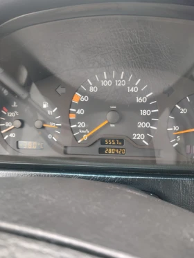 Mercedes-Benz C 200, снимка 10