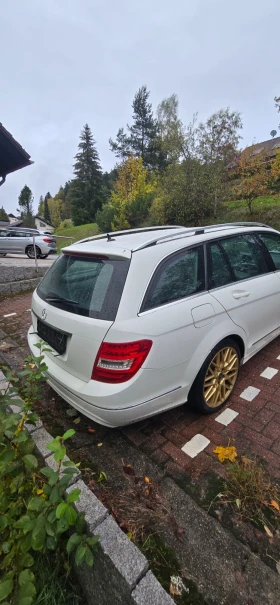 Mercedes-Benz C 200 Facelift , снимка 3