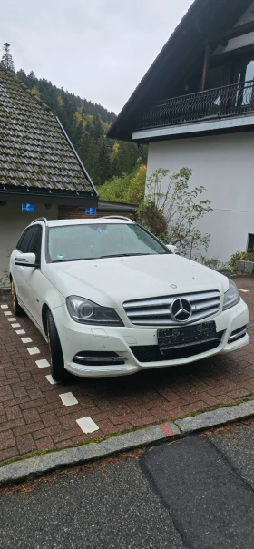 Mercedes-Benz C 200 Facelift , снимка 2