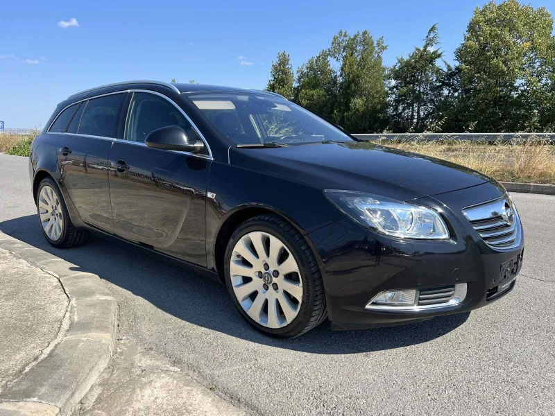 Opel Insignia 20 cdti, снимка 1 - Автомобили и джипове - 46974146