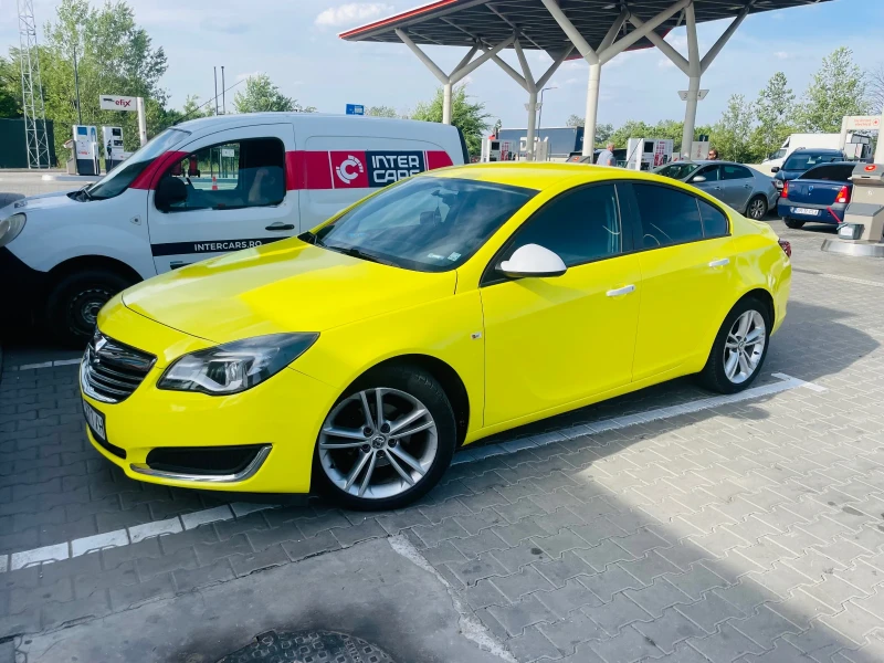 Opel Insignia, снимка 9 - Автомобили и джипове - 47444047