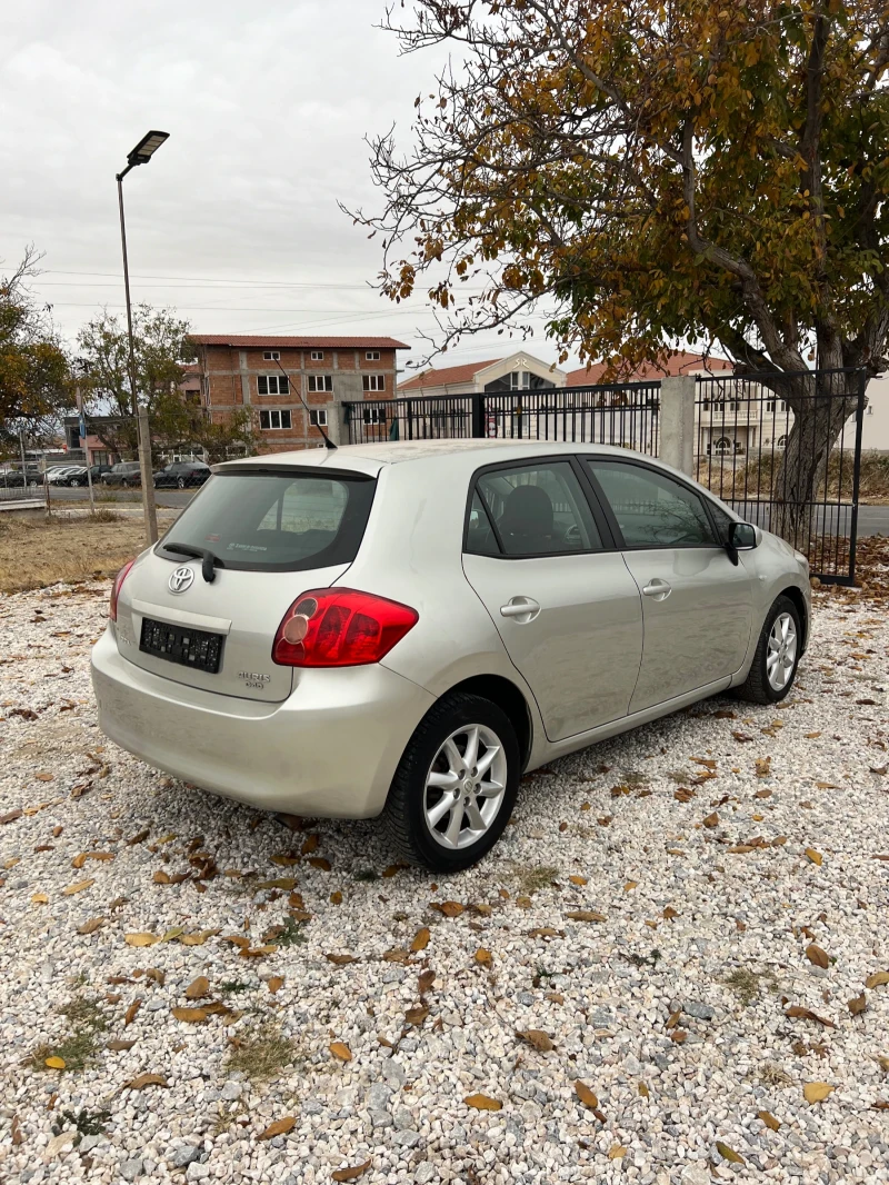 Toyota Auris 2.0 D4D 126 ps, снимка 5 - Автомобили и джипове - 47890876