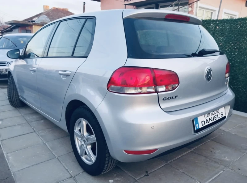 VW Golf 1.6 TDI 105кс, снимка 5 - Автомобили и джипове - 47950331