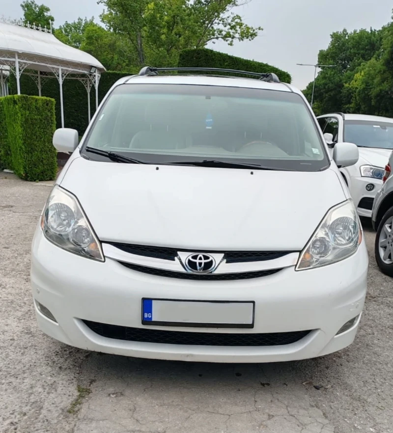 Toyota Sienna, снимка 2 - Автомобили и джипове - 48347930