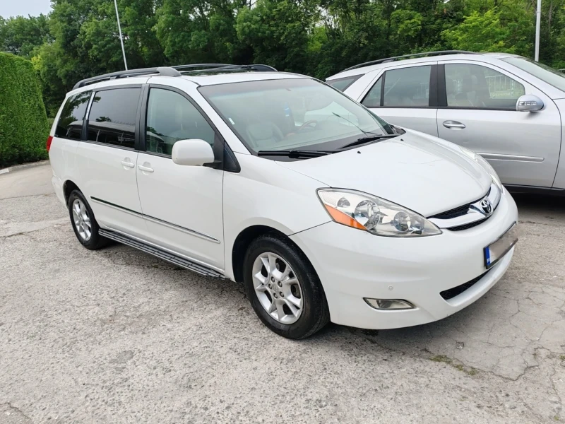 Toyota Sienna, снимка 3 - Автомобили и джипове - 48347930