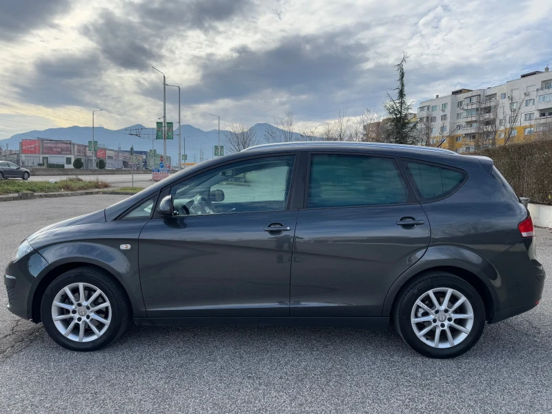 Seat Altea XL 1.6TDI/DSG, снимка 2 - Автомобили и джипове - 48834129