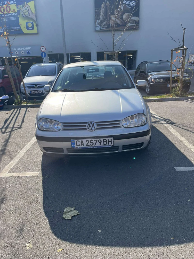 VW Golf 1.4, снимка 1 - Автомобили и джипове - 49104090