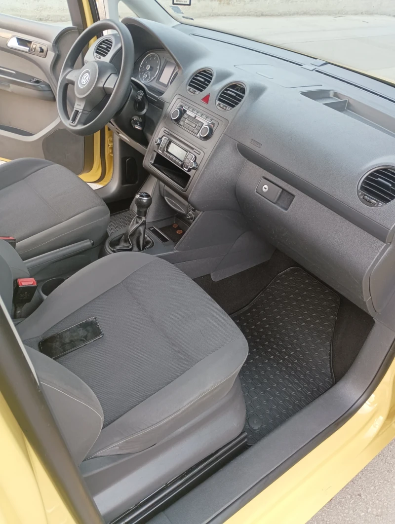 VW Caddy 1.2TSI, снимка 11 - Автомобили и джипове - 52396565