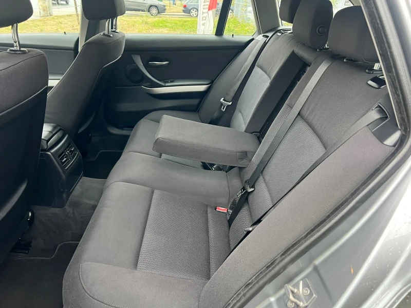 BMW 320 2.0D/AVTOMAT/NAVI, снимка 12 - Автомобили и джипове - 51996488