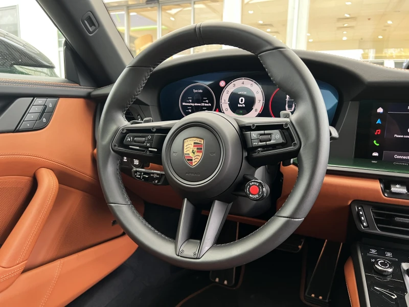 Porsche 911 992.2 TARGA 4 GTS/CARBON DESIGN/BOSE/MATRIX/LIFT/ , снимка 13 - Автомобили и джипове - 52200414