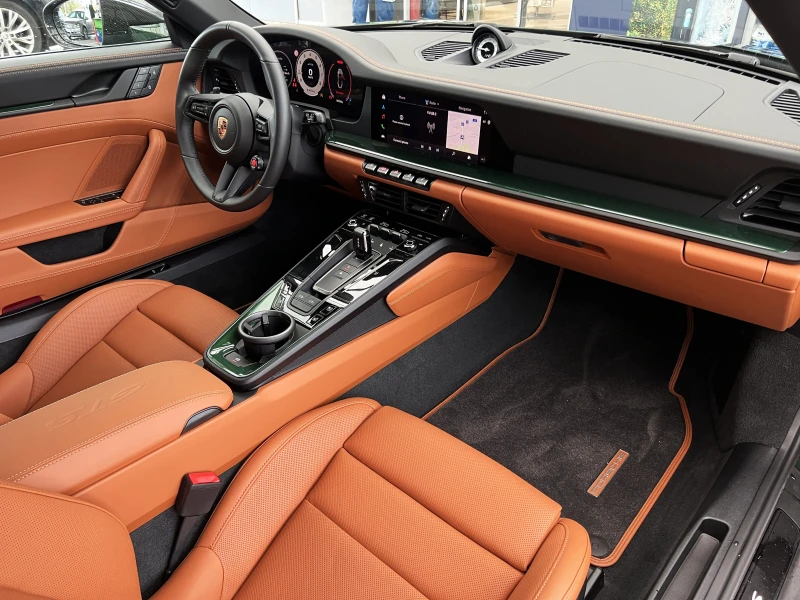 Porsche 911 992.2 TARGA 4 GTS/CARBON DESIGN/BOSE/MATRIX/LIFT/ , снимка 16 - Автомобили и джипове - 52200414
