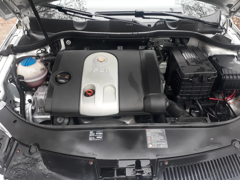 VW Passat 1.6FSI, снимка 11 - Автомобили и джипове - 52856683
