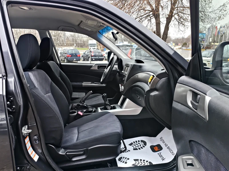 Subaru Forester 2.0!!ШВЕЙЦАРИЯ!РЪЧКА!УНИКАТ!4Х4!, снимка 12 - Автомобили и джипове - 52885501